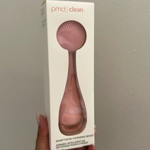 PMD Clean Smart Facial Cleansing Device